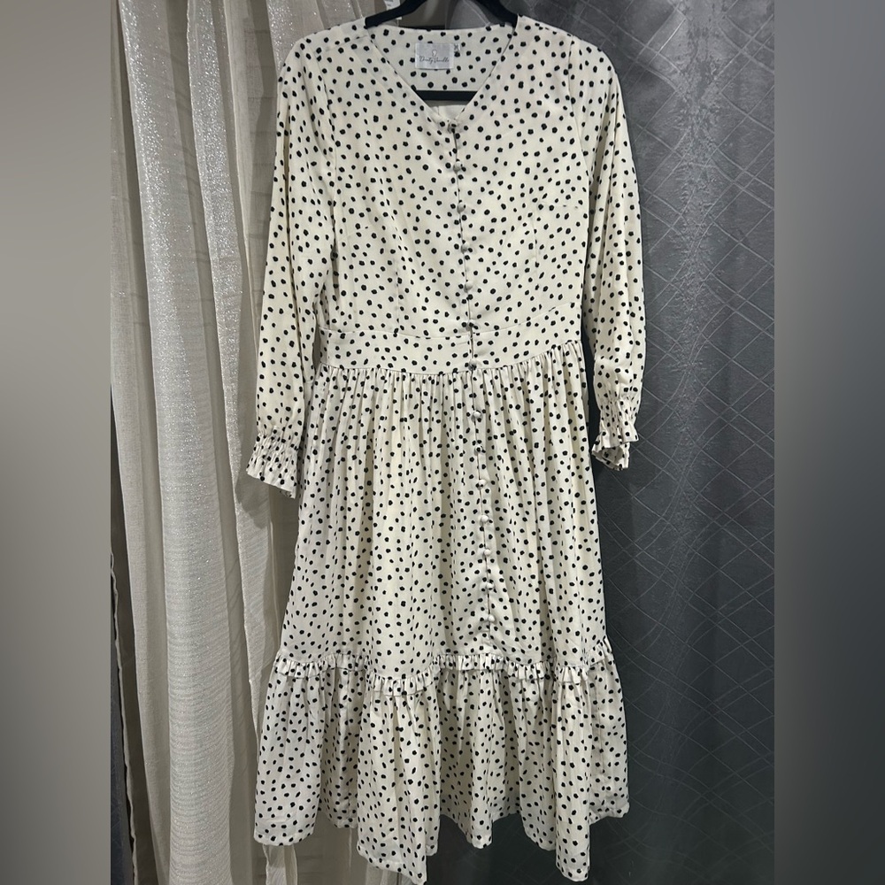 NWOT Dainty Jewells Midi Dress
